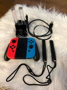 Nintendo Switch Joy-Con + Dock